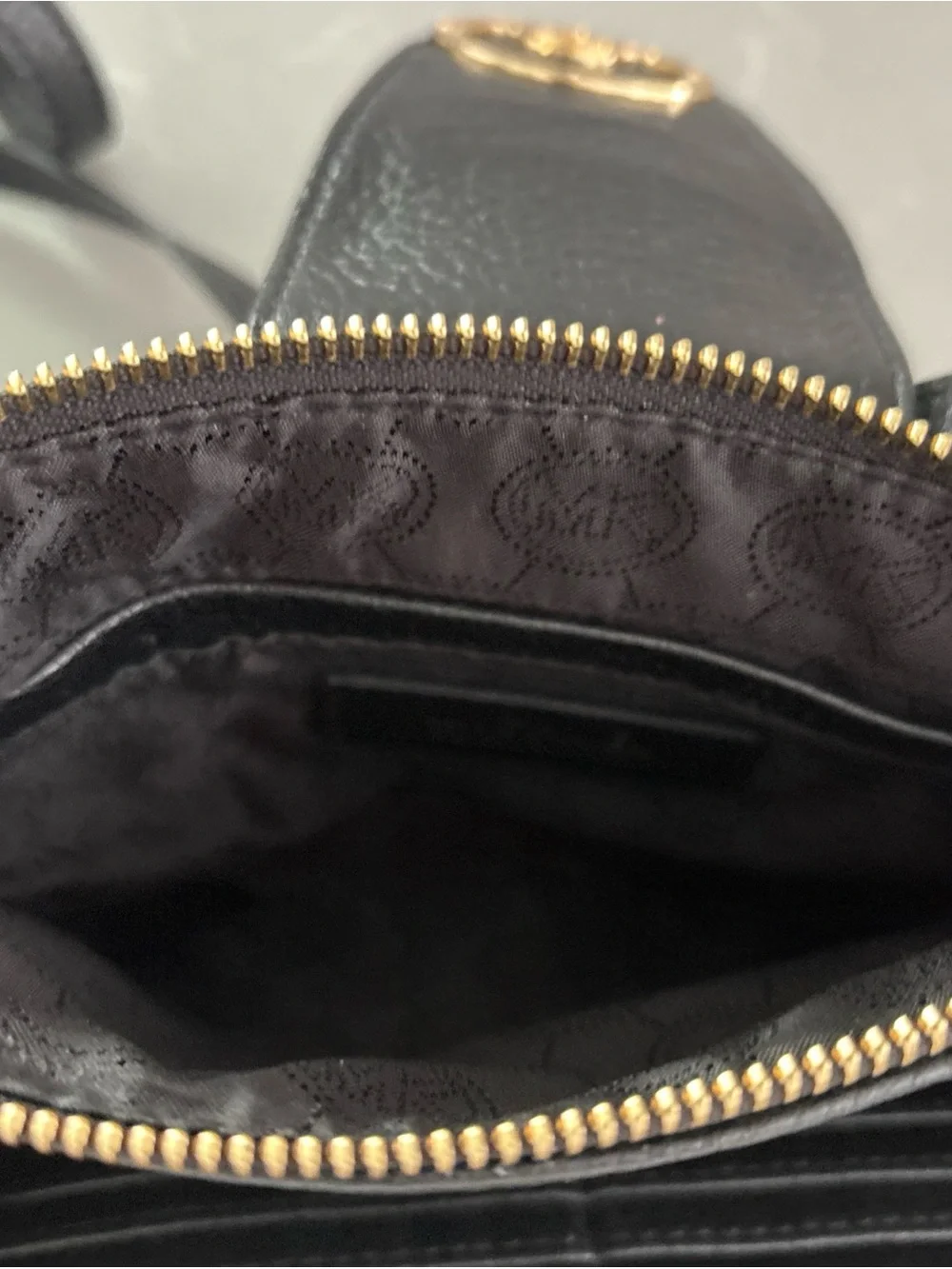 Michael Kors compact leather